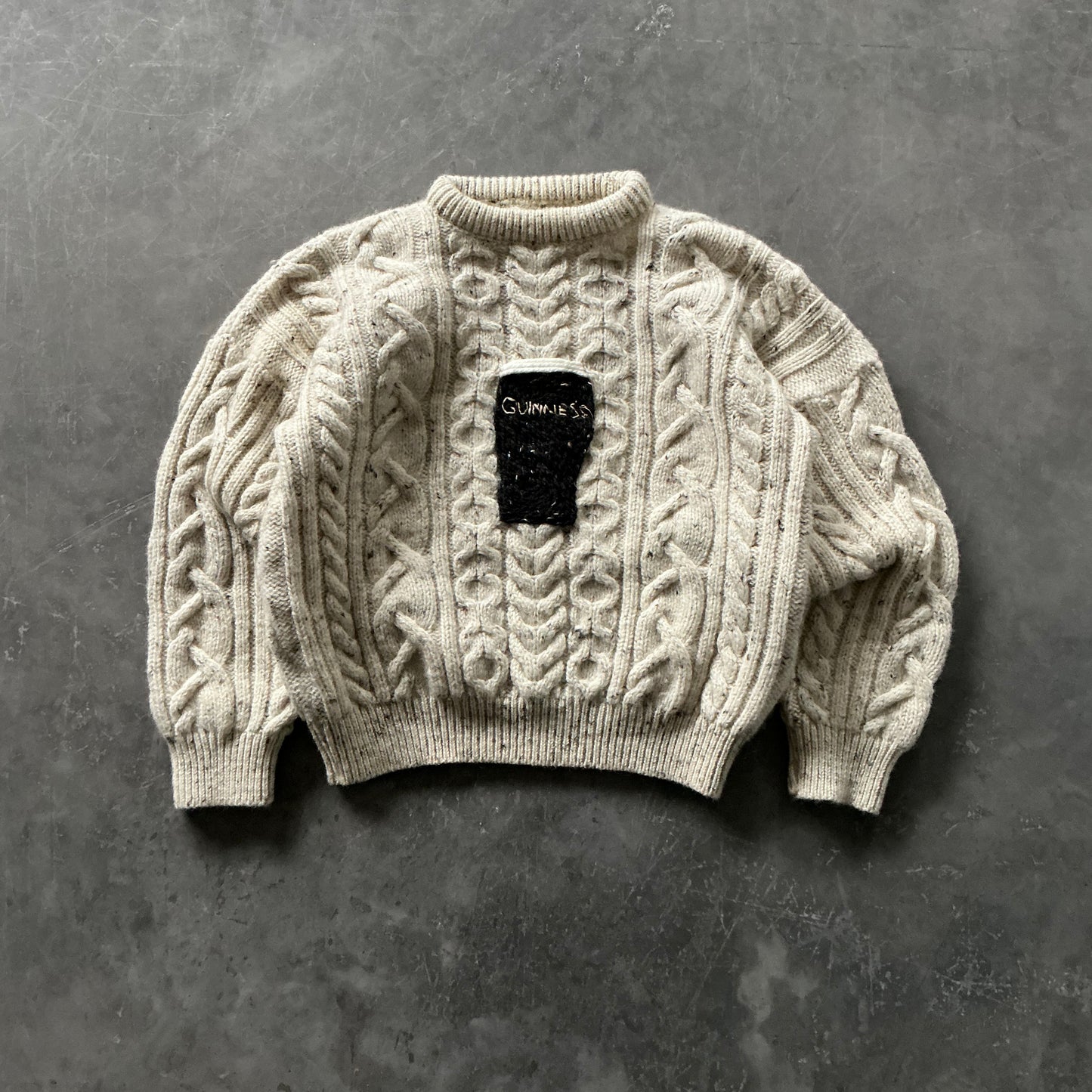 (7) Guinness Pint Geansaí Size XS