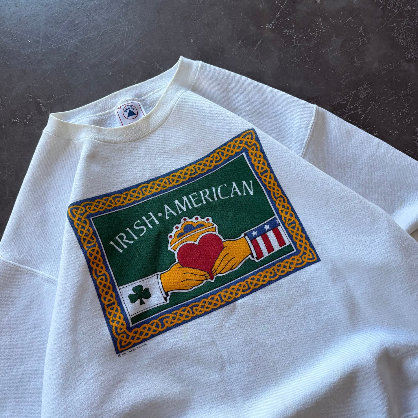90's Irish American Sweatshirt Size S/M