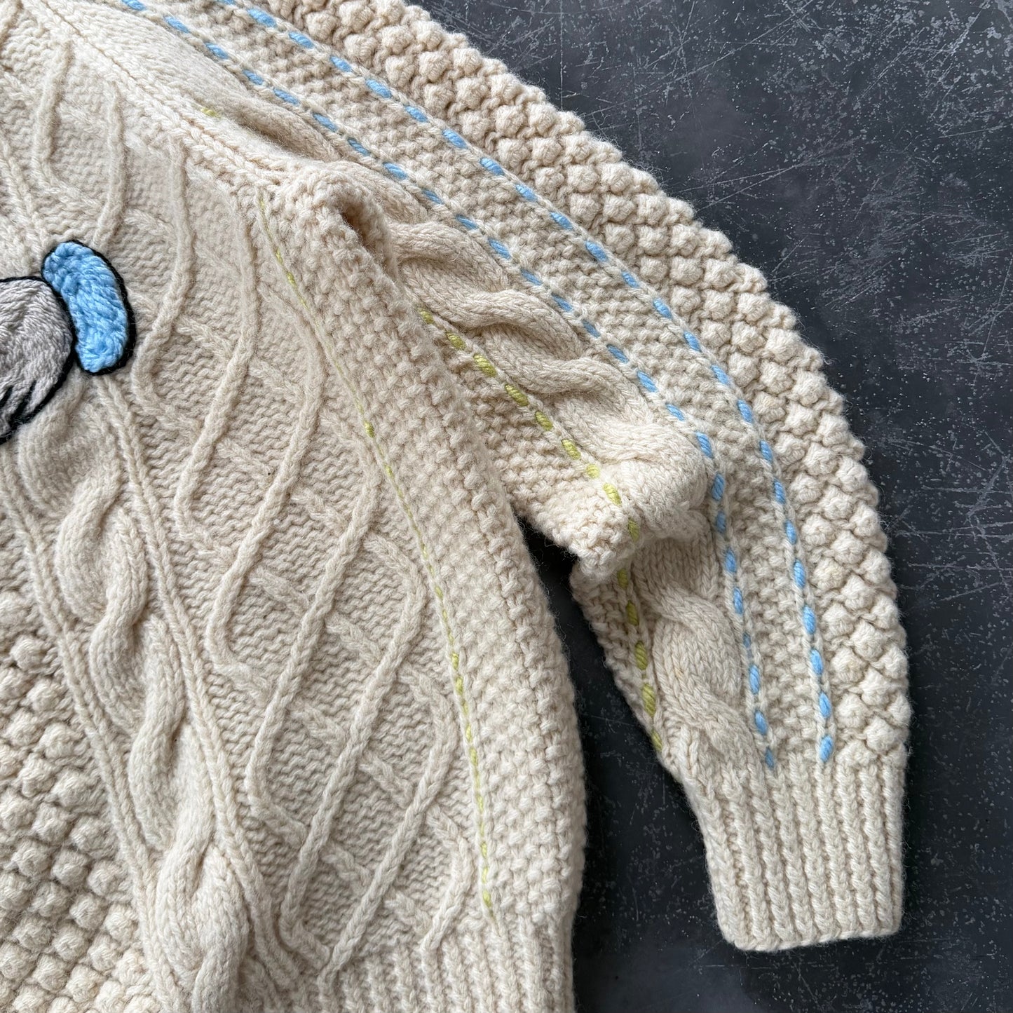 Hand Embroidered Claddagh Wool Geansaí Size Small