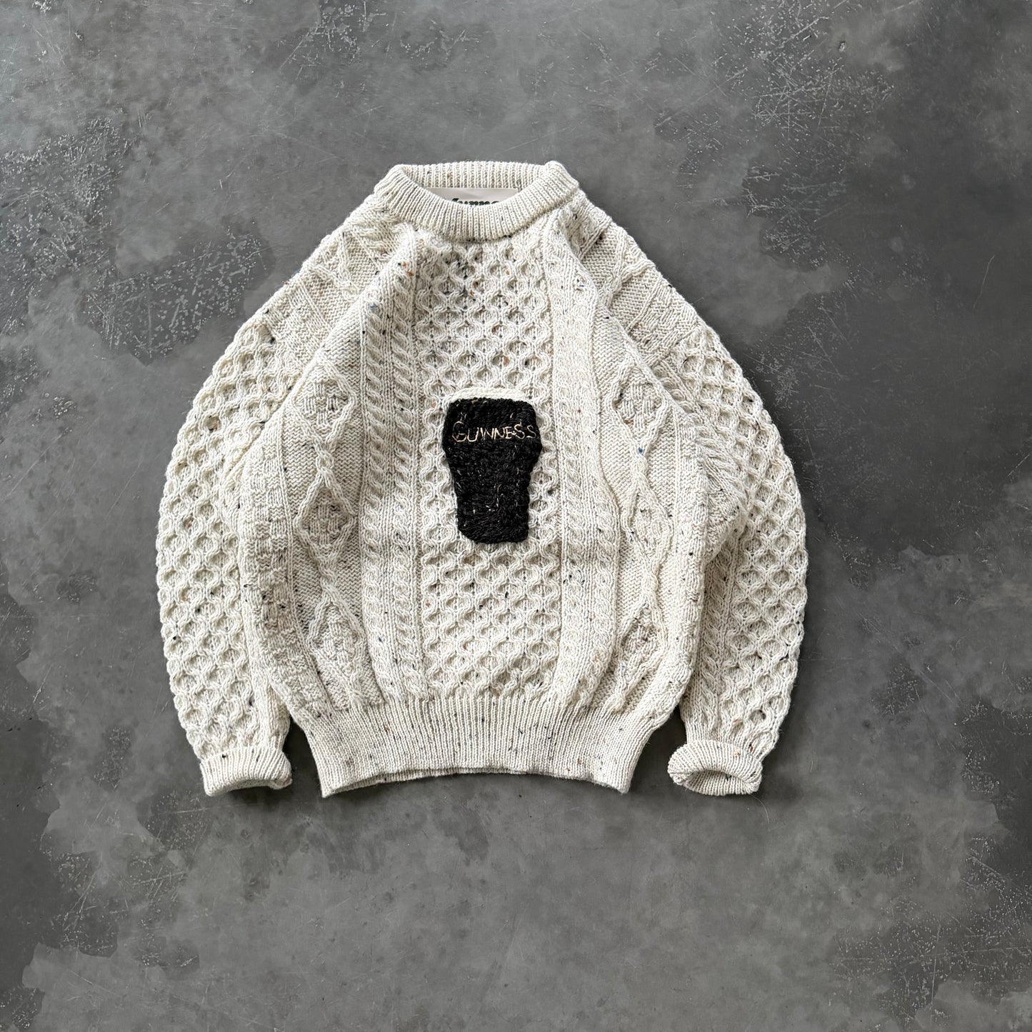 6. Embroidered Pint Geansaí Size Small