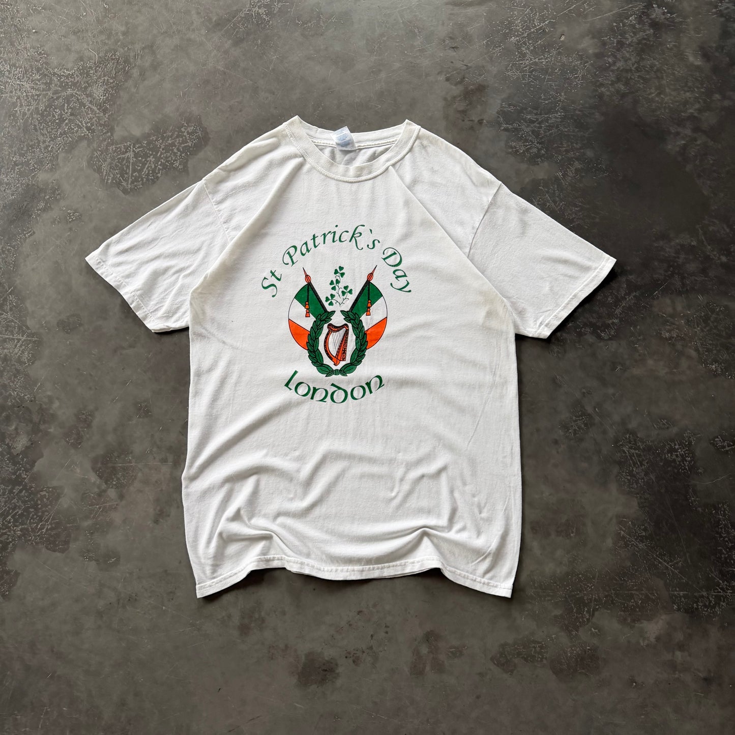 1990's London St Patricks Day Tee Size L