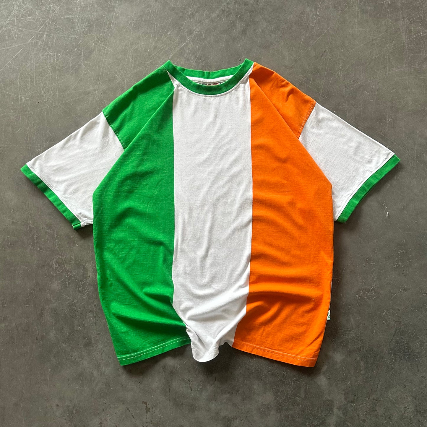 Vintage Tri Colour Tee Size XL