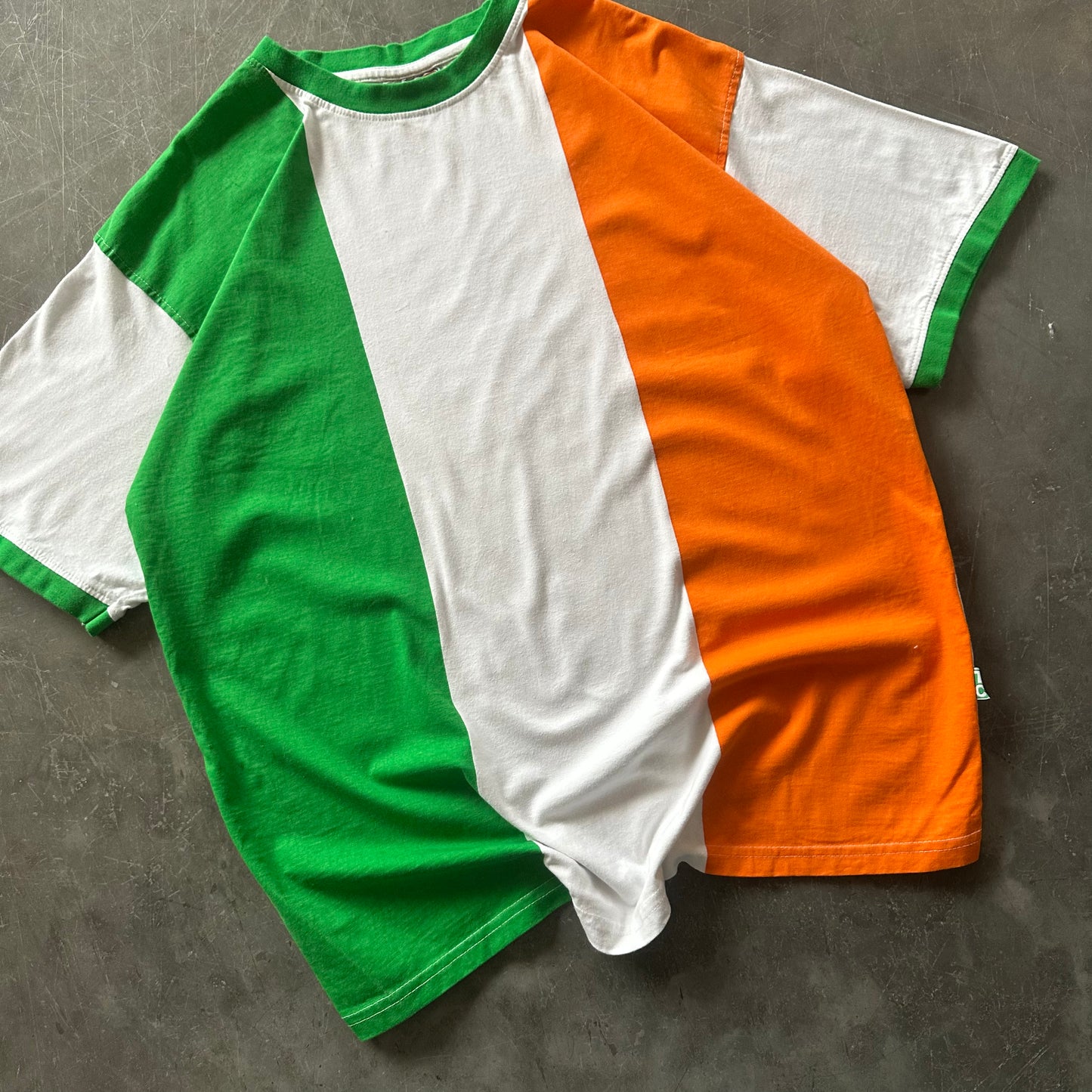 Vintage Tri Colour Tee Size XL