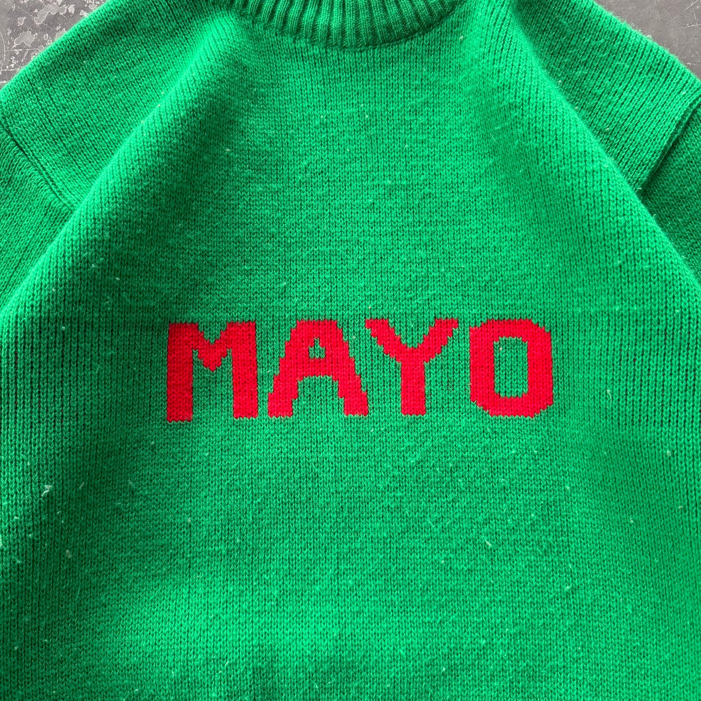 90's Vintage Mayo Sweater Size Small