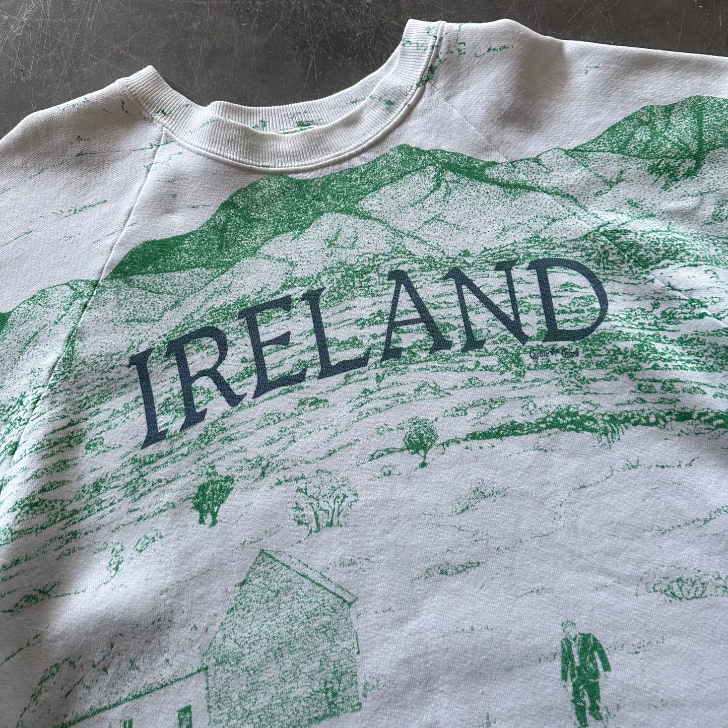 90's Rare Ireland Sweatshirt Size Large