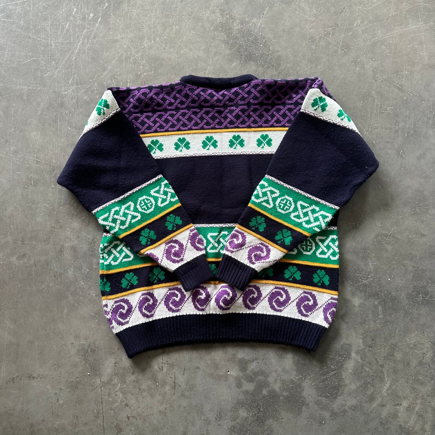 80's Vintage Claddagh Knit Sweater Size M/L