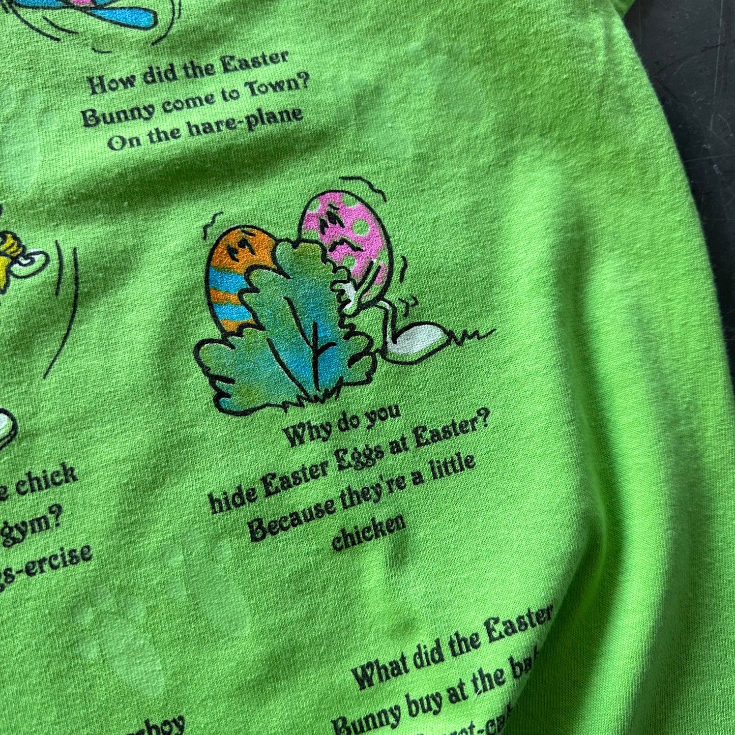 Vintage Easter Graphic Tee Size Small